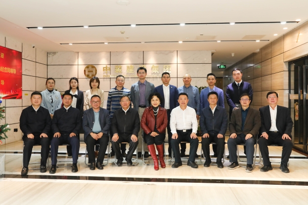 牡丹江市副市长齐忠彦一行莅临好博在线客服考察 